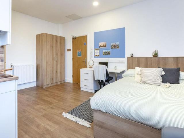 Apartment for rent in Bulk, Bare