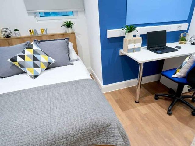 Apartment for rent in Moorlands, Bare