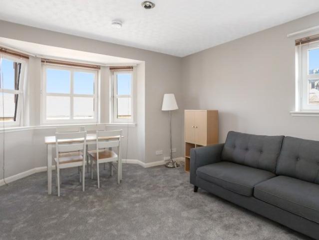 Apartment for rent in Southside, Scotland