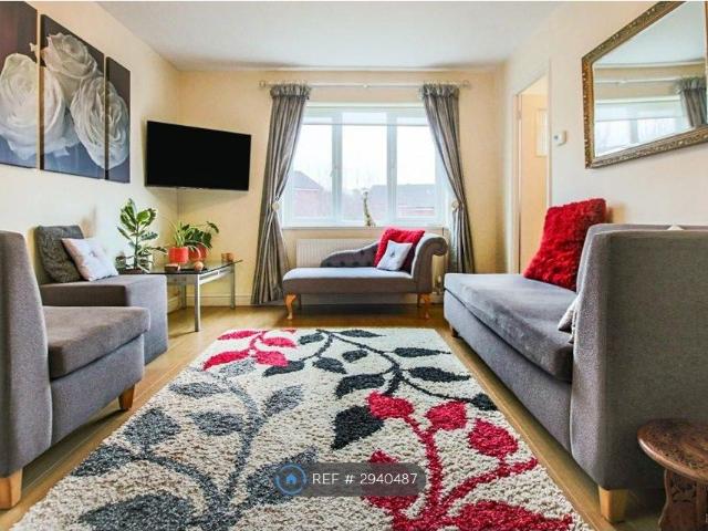 Apartment for rent in Perryfields, West Sussex
