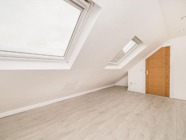House for rent in Mortlake, Greater London