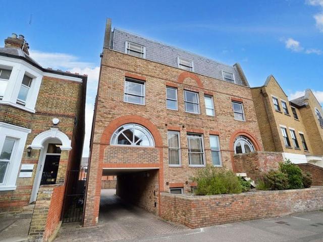 Apartment for rent in Clewer Village, Windsor