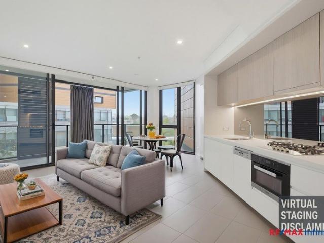 Apartment for sale in Lower North Shore, Sydney
