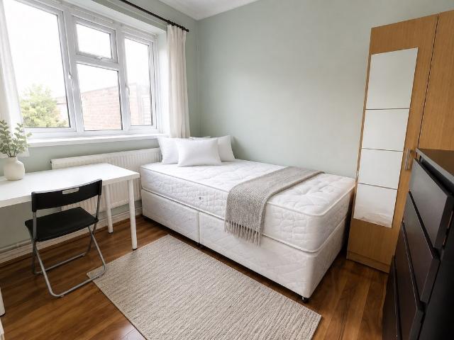 Room for rent in Bromley-by-Bow, Bow