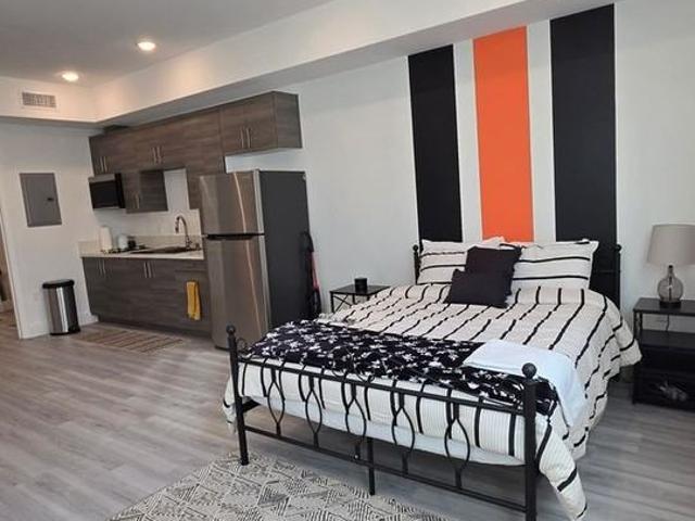 Apartment for rent in Canoga Park, California