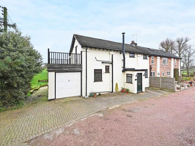 House for rent in Baswich, Staffordshire