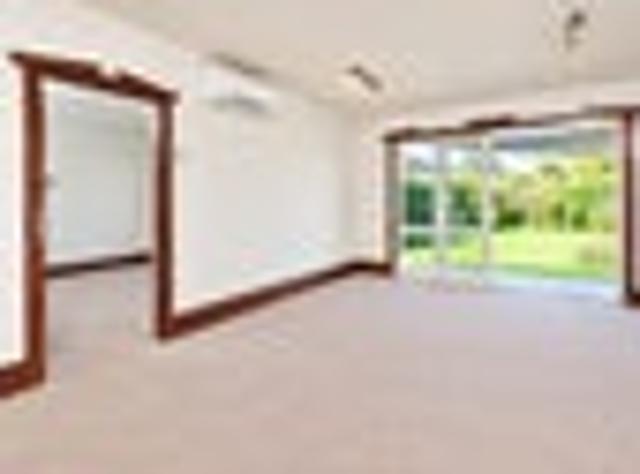 Townhouse for rent in Saint Lukes, Albert-Eden