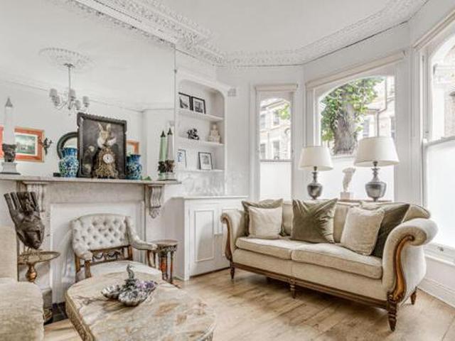 House for sale in Lyons, Greater London