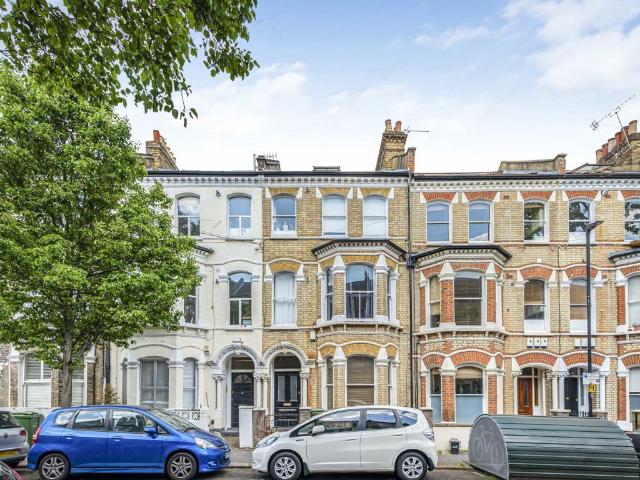 Apartment for rent in Clapham, Greater London
