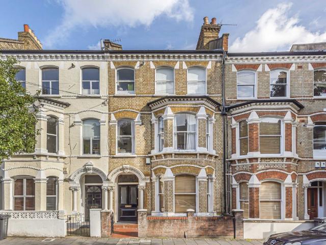 Apartment for rent in Clapham, Greater London