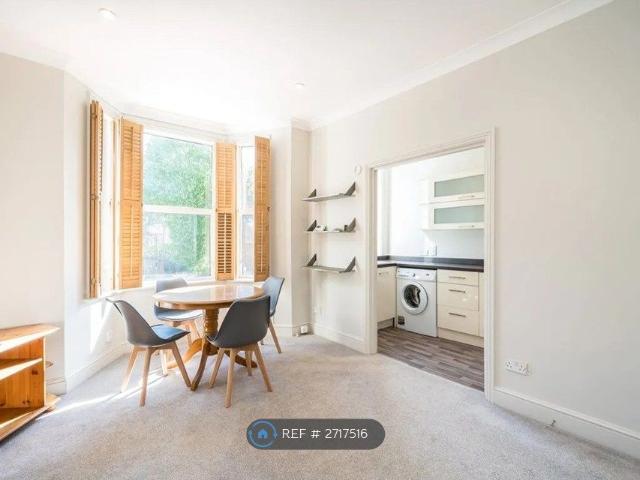 Apartment for rent in Clapham, Greater London