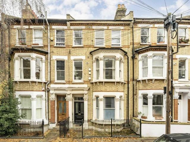 Apartment for rent in Clapham, Greater London