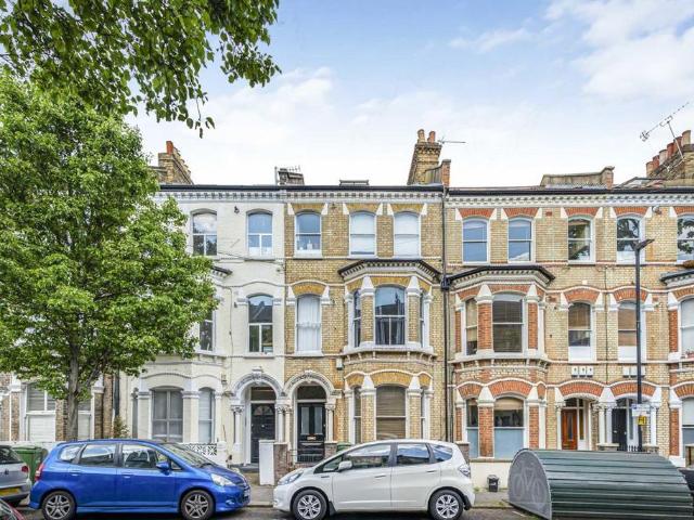 Apartment for rent in Clapham, Greater London