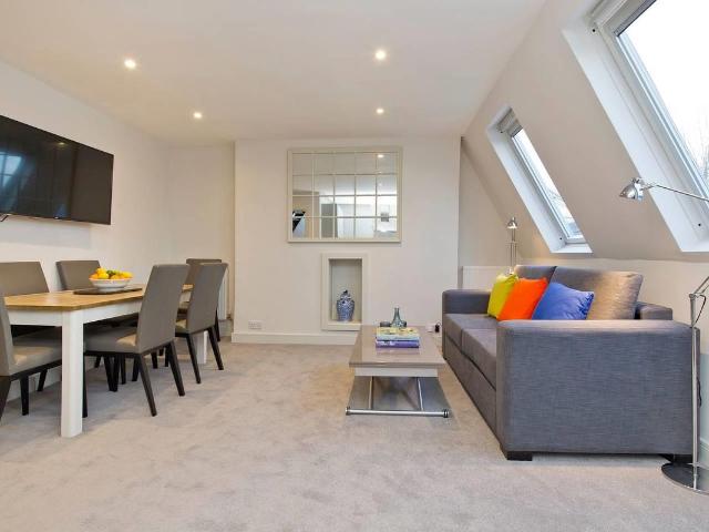 Apartment for rent in Maida Hill, Greater London