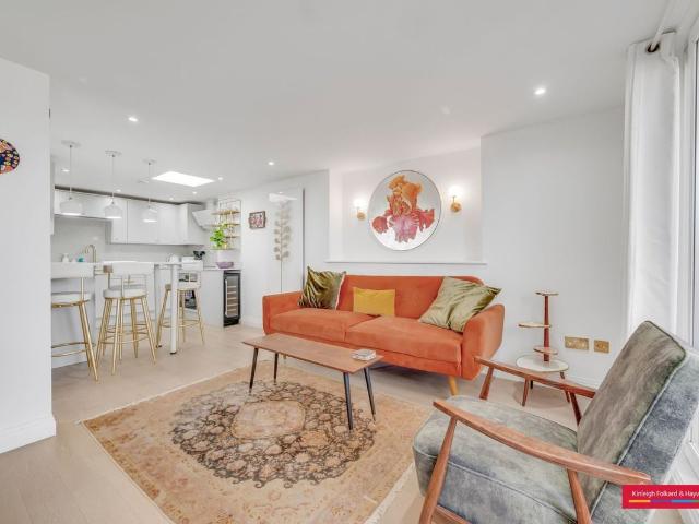 Apartment for rent in Maida Hill, Greater London