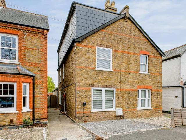 Apartment for rent in Old Windsor, Windsor and Maidenhead