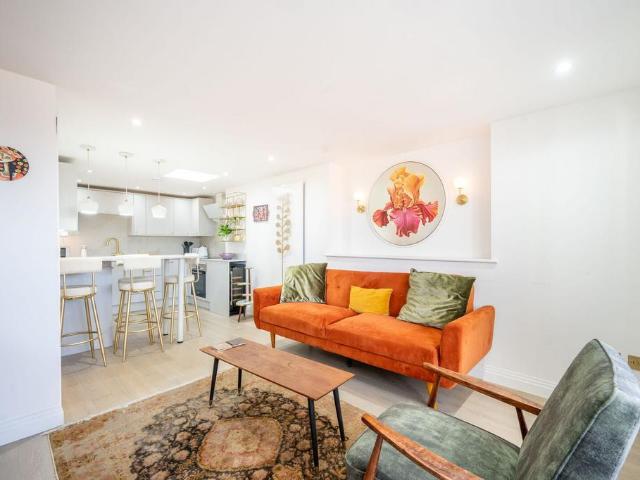 House for rent in Maida Hill, Greater London