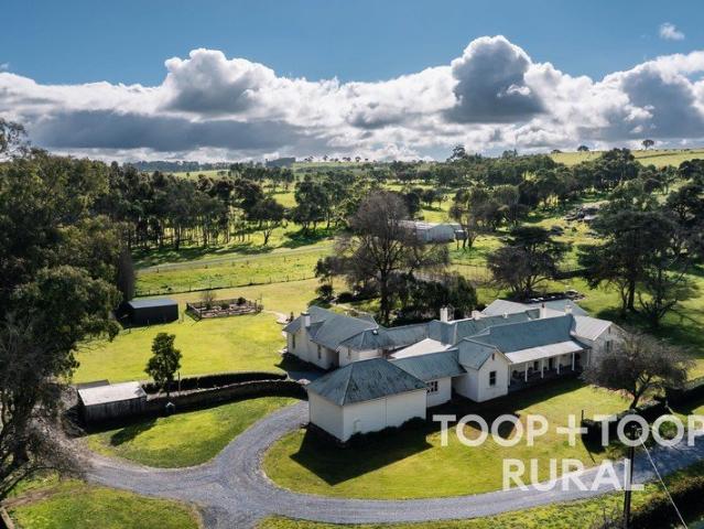 Cottage for sale in Mount Pleasant, South Australia