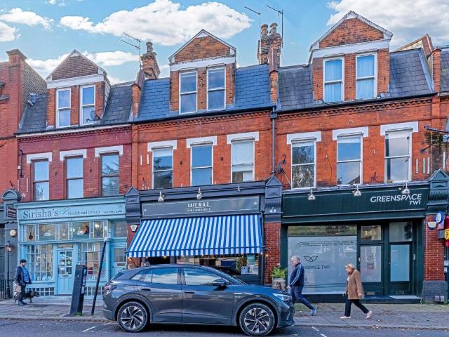 Studio for rent in London Borough of Richmond upon Thames, Greater London