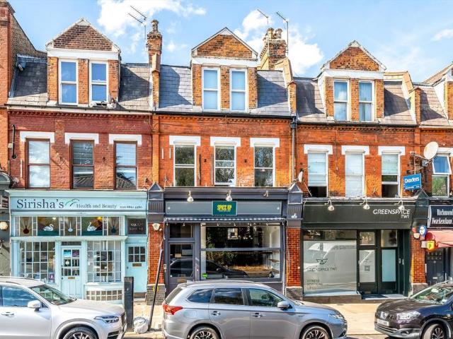 Apartment for rent in St Margarets, Greater London