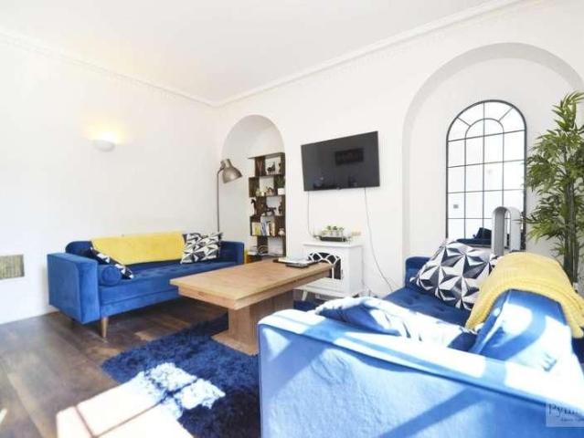 Apartment for rent in Heigham Grove, East Bank
