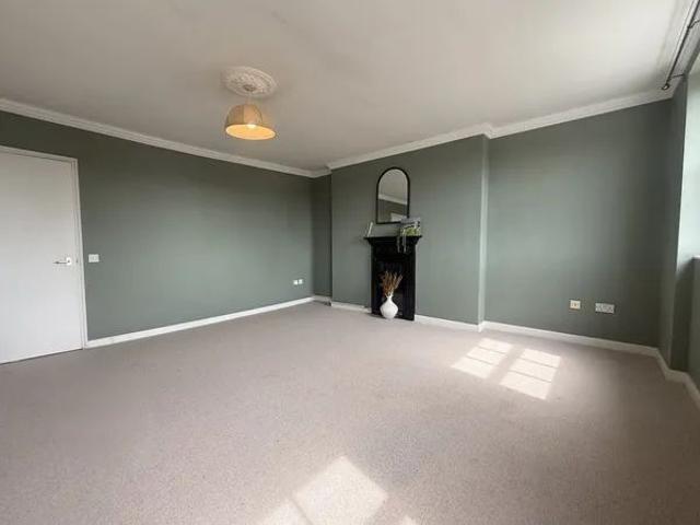 Apartment for rent in Ewens Farm, Golden Valley