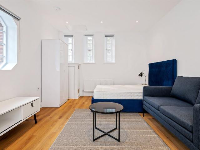 Studio for rent in Islington, Greater London
