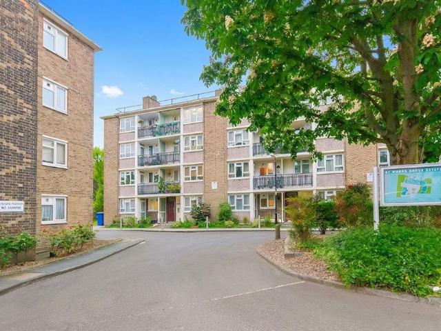 Apartment for rent in Earl's Court, Greater London