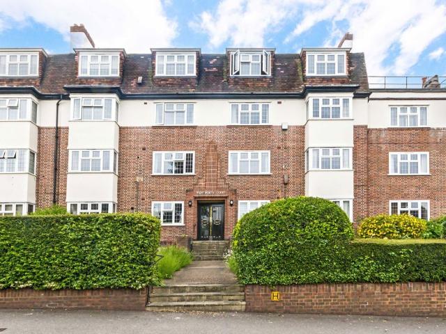 Apartment for rent in Surbiton, Greater London