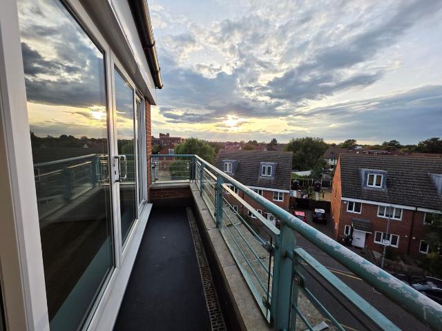Apartment for rent in London Borough of Barking and Dagenham, Greater London