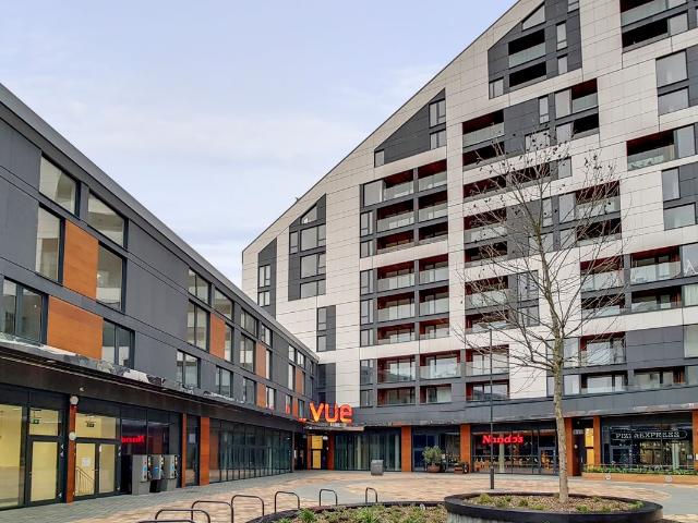 Apartment for rent in Shortlands, Greater London