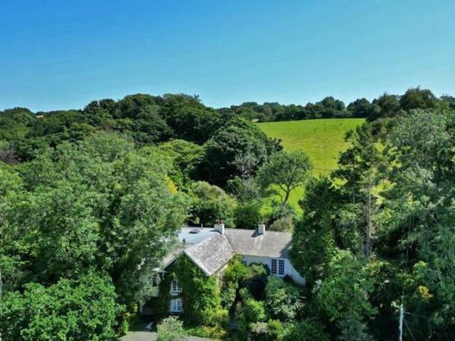 House for sale in Helston, Cornwall