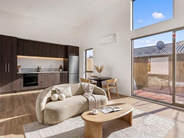 Apartment for rent in Chaslands, Canterbury