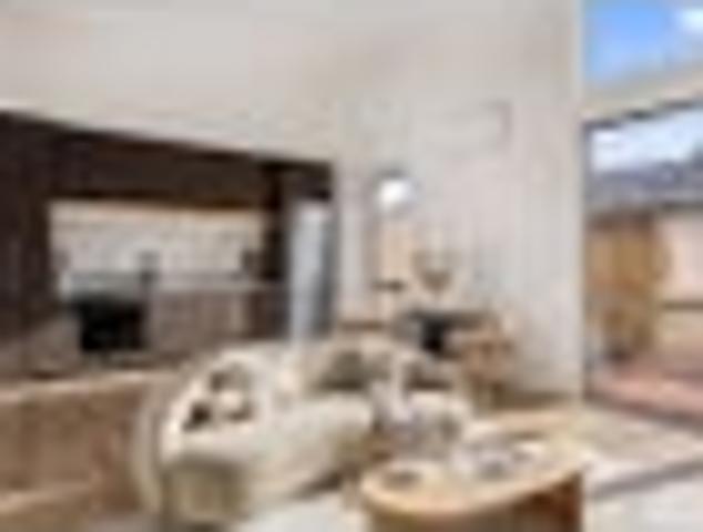 Townhouse for rent in Chaslands, Canterbury