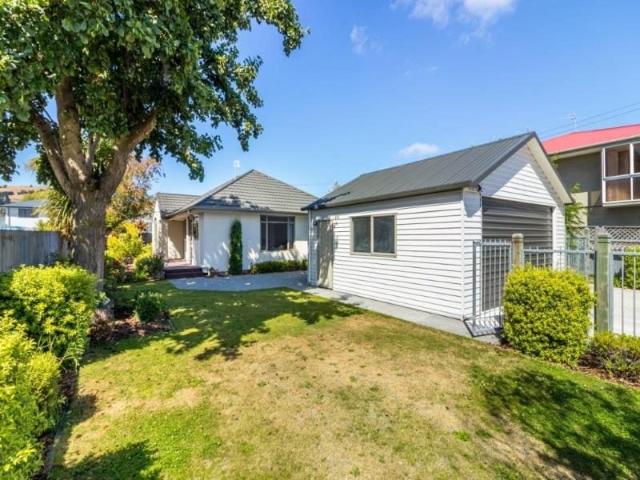 House for rent in Chaslands, Canterbury