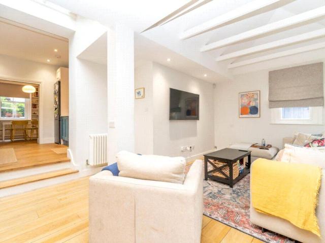 House for rent in Kentish Town, Greater London