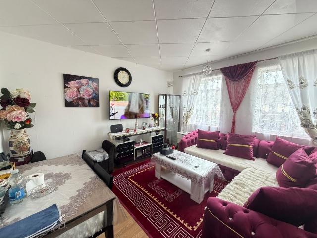 Apartment for rent in Carterhatch, Greater London