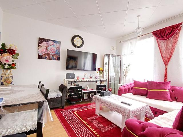 House for rent in Carterhatch, Greater London