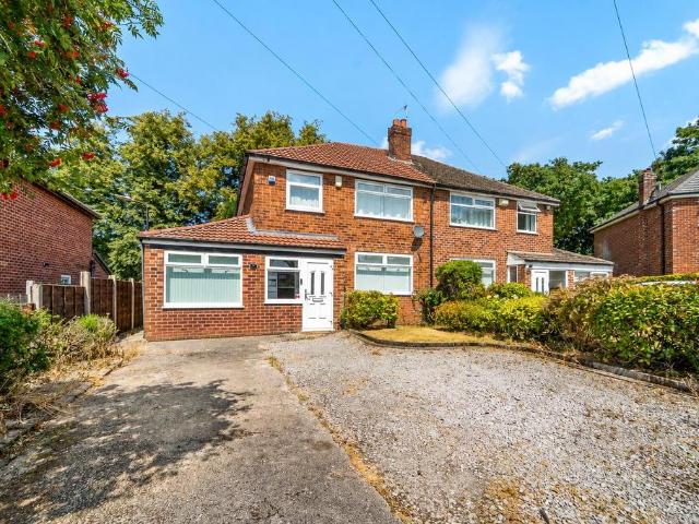 House for rent in Ashton upon Mersey, Trafford Park