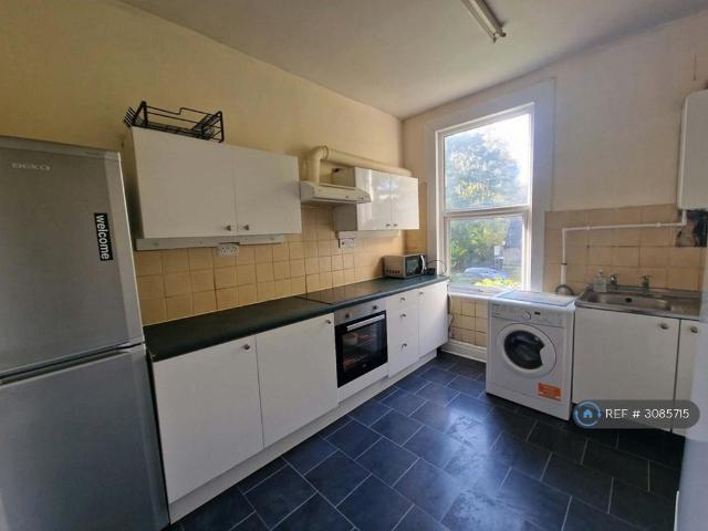 Apartment for rent in Gledhow Park, Leeds