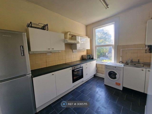 Apartment for rent in Gledhow Park, Leeds
