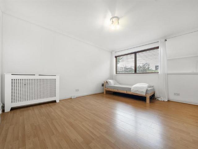 House for rent in Battersea, Greater London