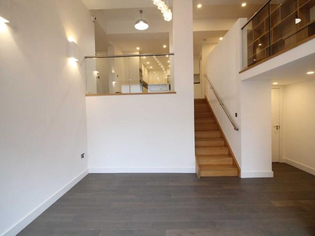Apartment for rent in Royal Borough of Kingston upon Thames, Greater London
