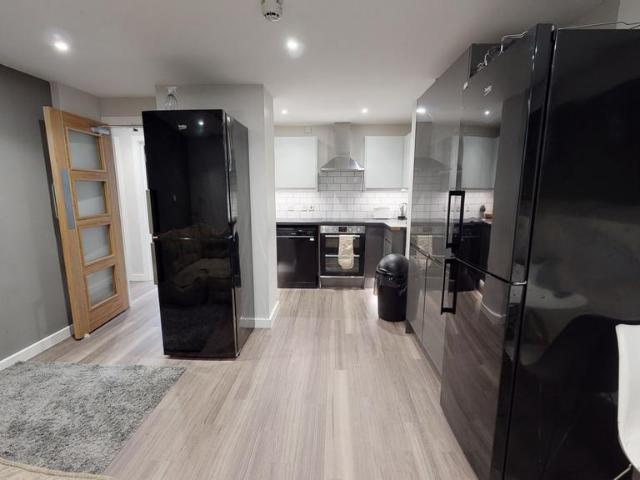 Apartment for rent in Falcon Lodge, Wales