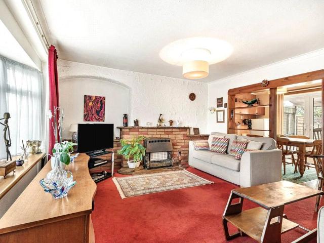 House for rent in Lower Halliford, Surrey