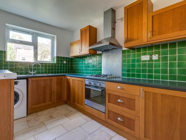 Apartment for rent in London Borough of Hounslow, Cat Hill