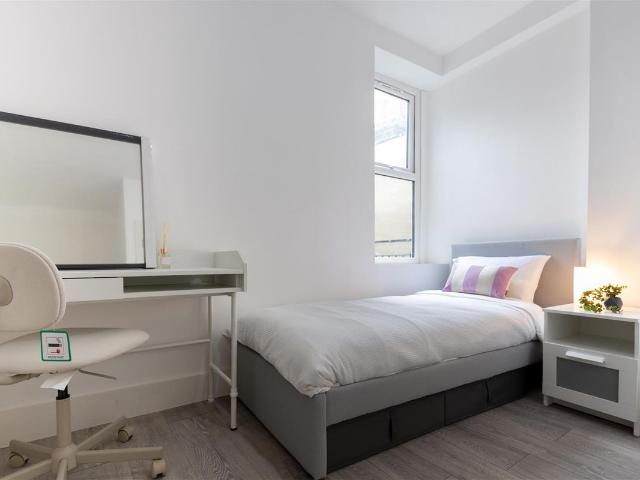 Studio for rent in London Borough of Ealing, Greater London