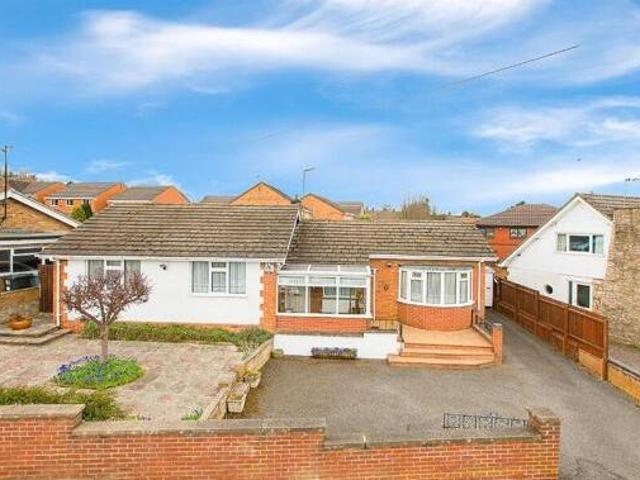 House for sale in Kettering, North Northamptonshire