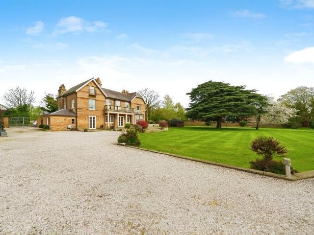 House for rent in Wexham, George Green