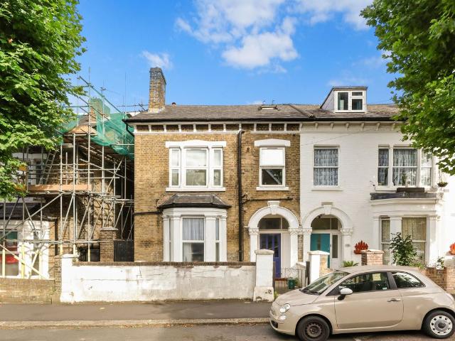 Studio for rent in Harlesden, Greater London